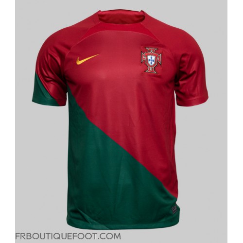 Maillot de foot le Portugal Diogo Dalot #2 Domicile vêtements Monde 2022 Manches Courtes